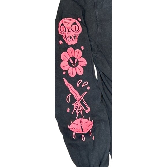 (5 for $25) Comfort in Chaos Long Sleeve T Shirt in Black Size Small - Picture 4 of 5